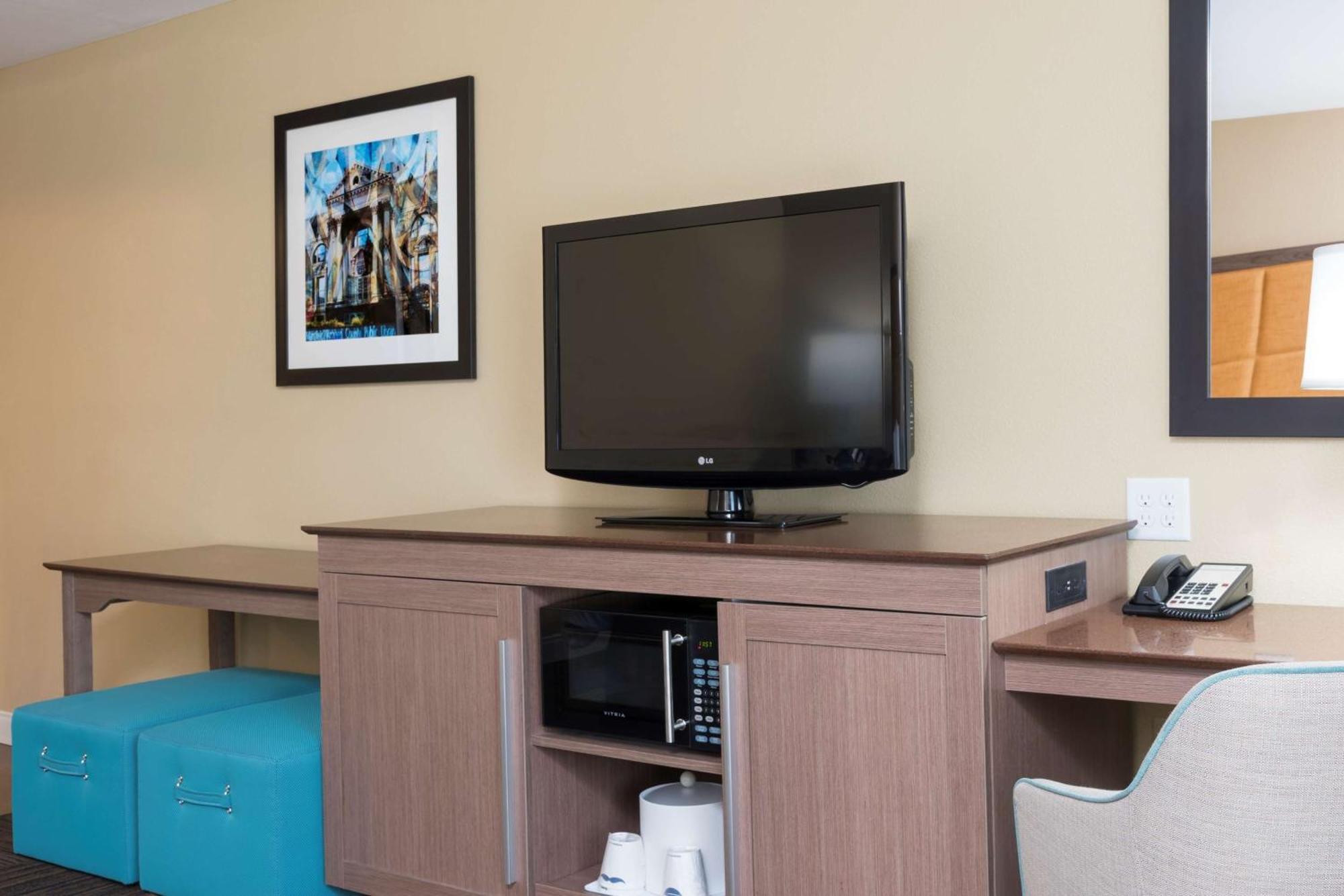 Hampton Inn & Suites Фримонт Екстериор снимка