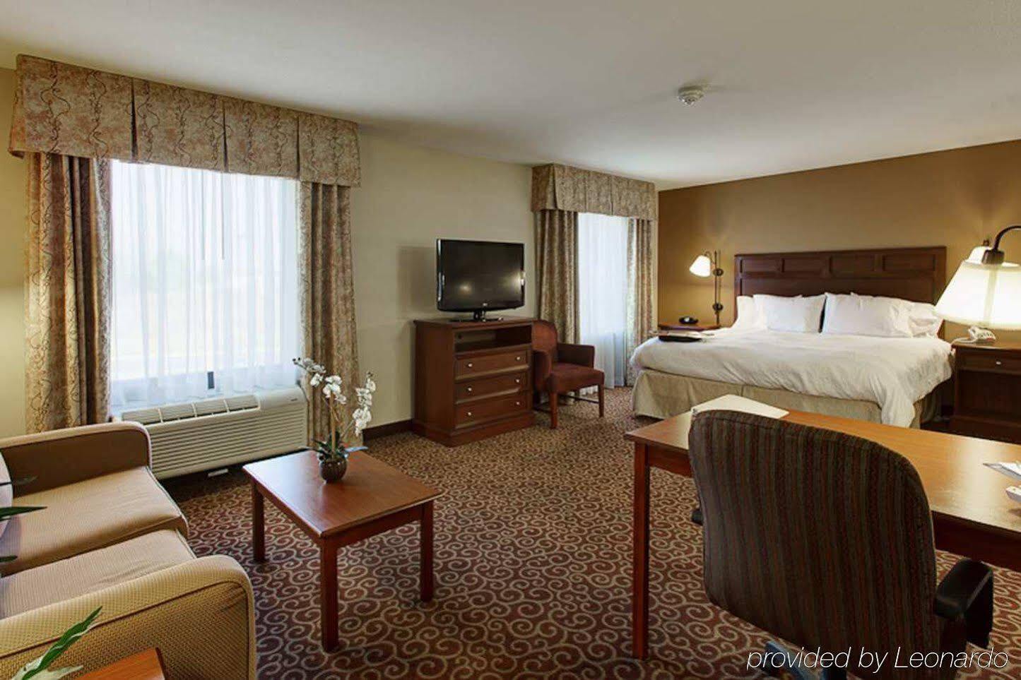 Hampton Inn & Suites Фримонт Екстериор снимка